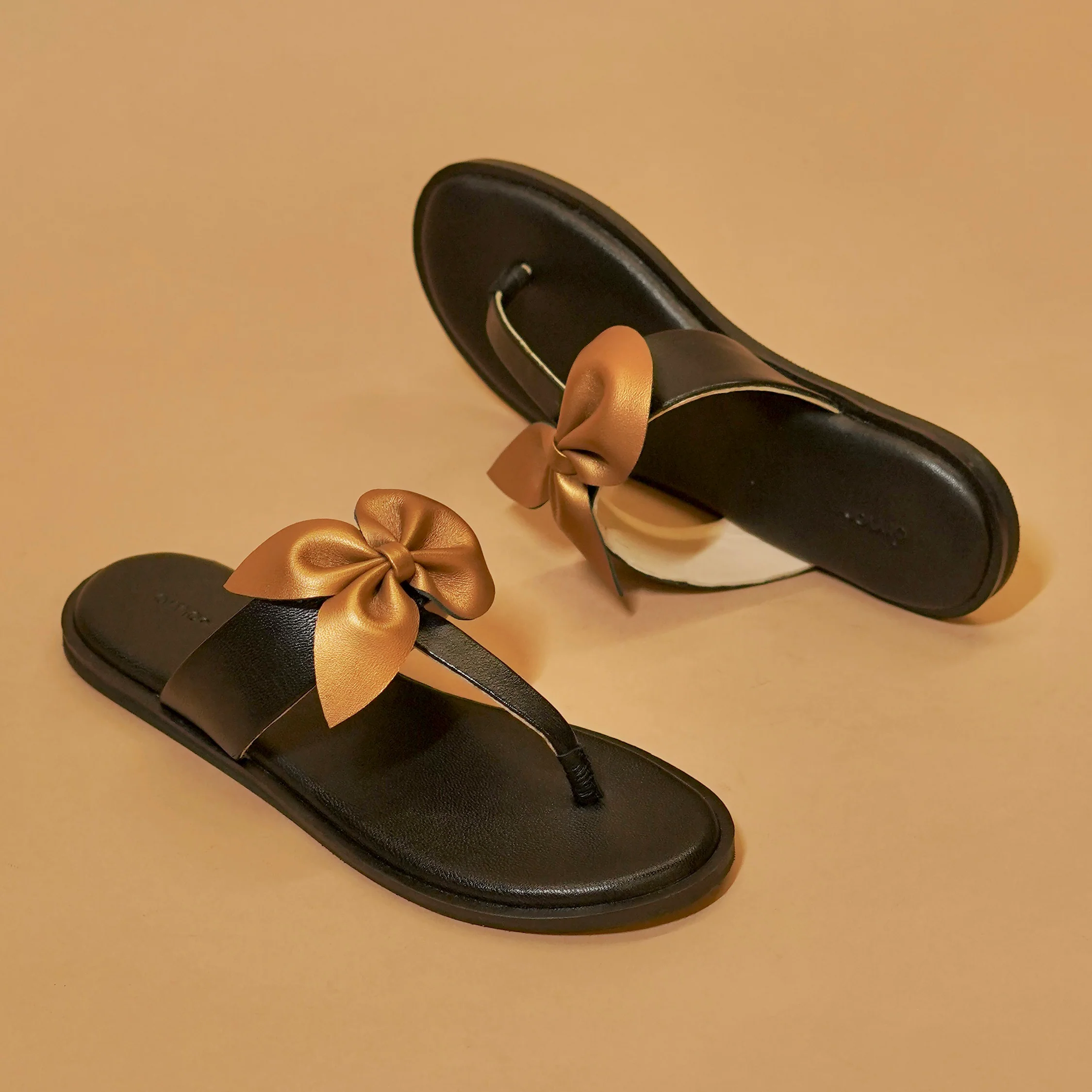 Pelle Bella Nodo –Women’s Black Leather Chappal with Copper Bow - Image 3