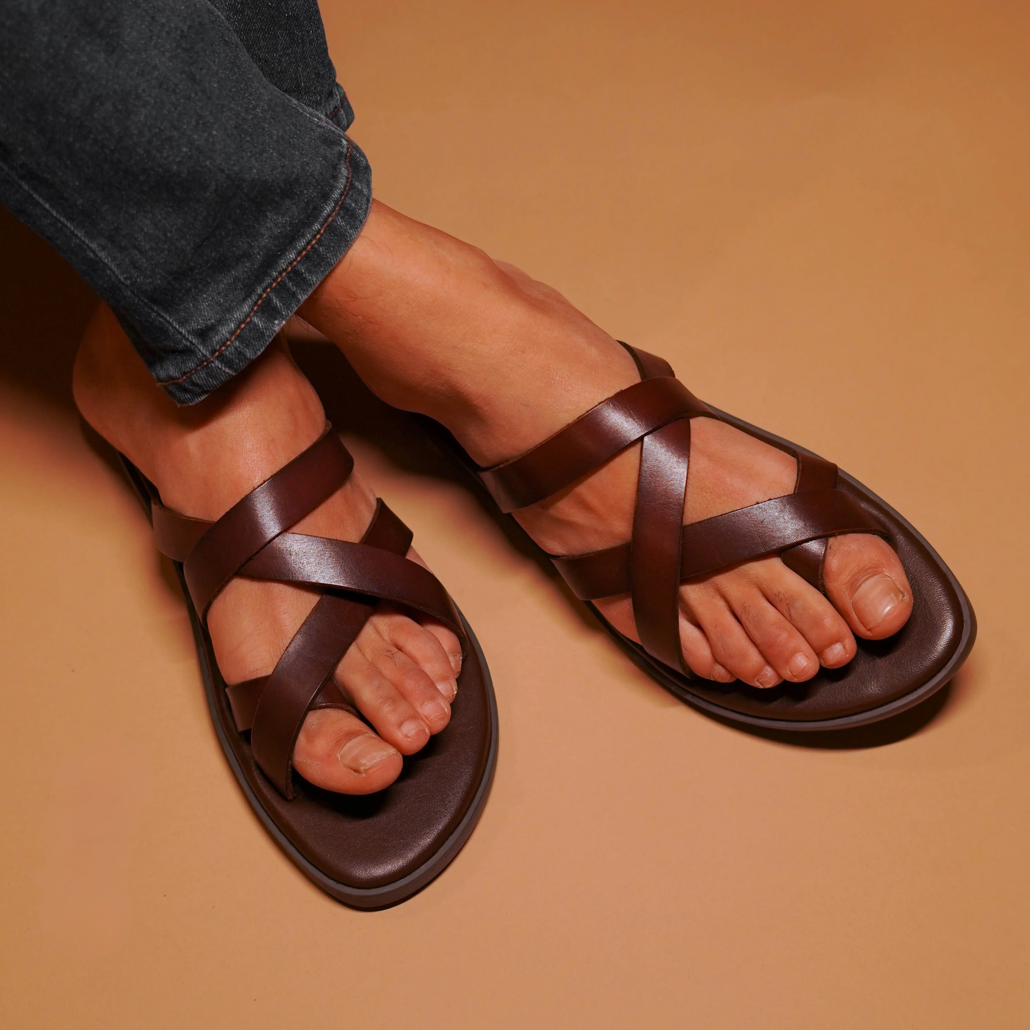 Pelle Chocro | Chocolate leather vintage chappals - Image 3